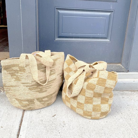 NWT Colorant Raffia Tote Bag - Picture 5 of 5
